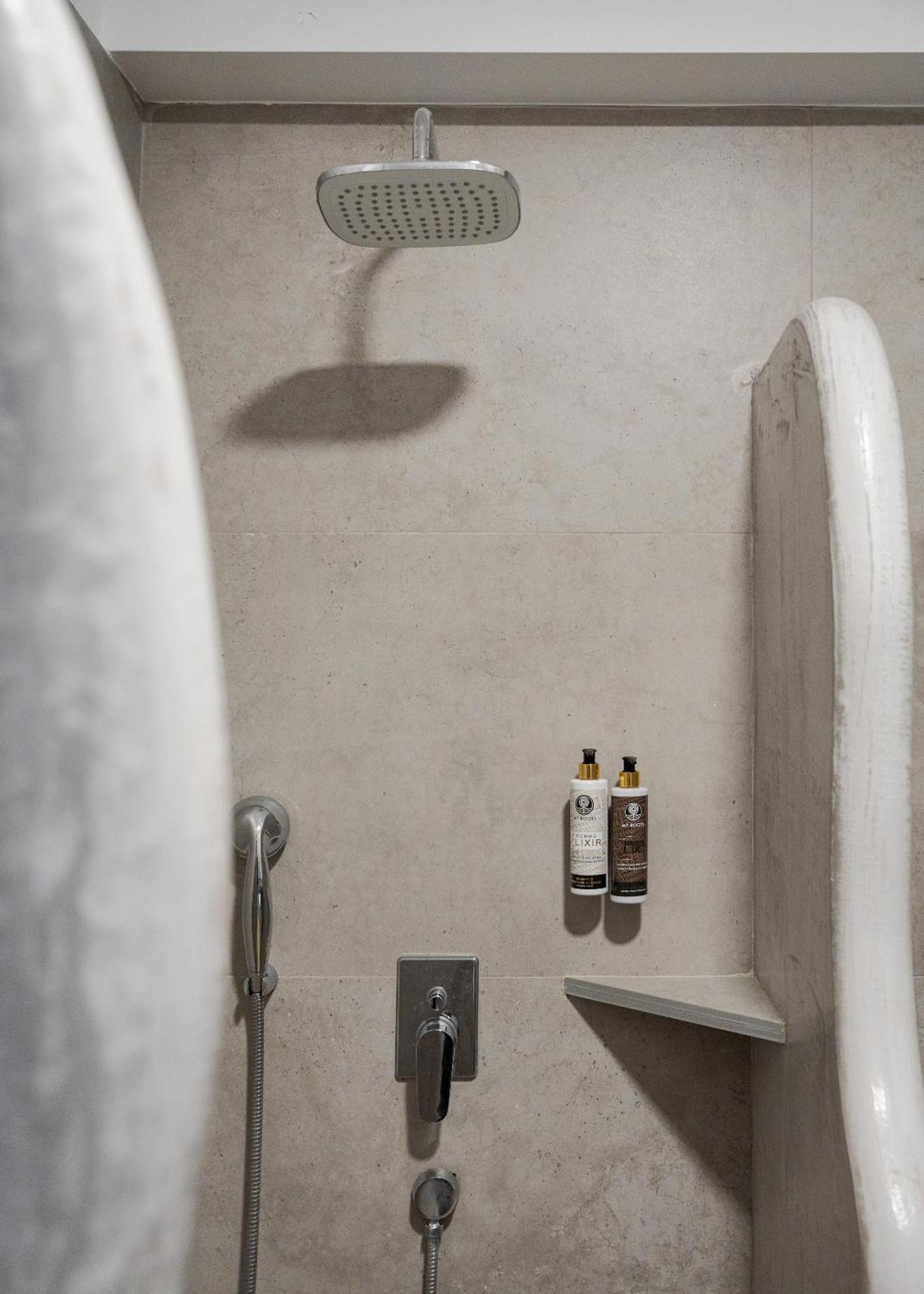 Sette Suites & Rooms - Adults Only Xylokastro Quarto foto